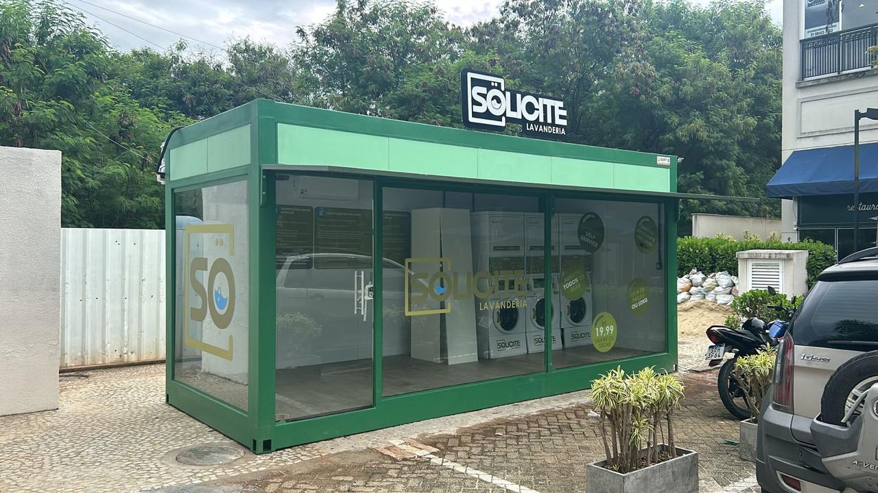 Projeto especial de container para lavanderia industrial - OPEN Transportes